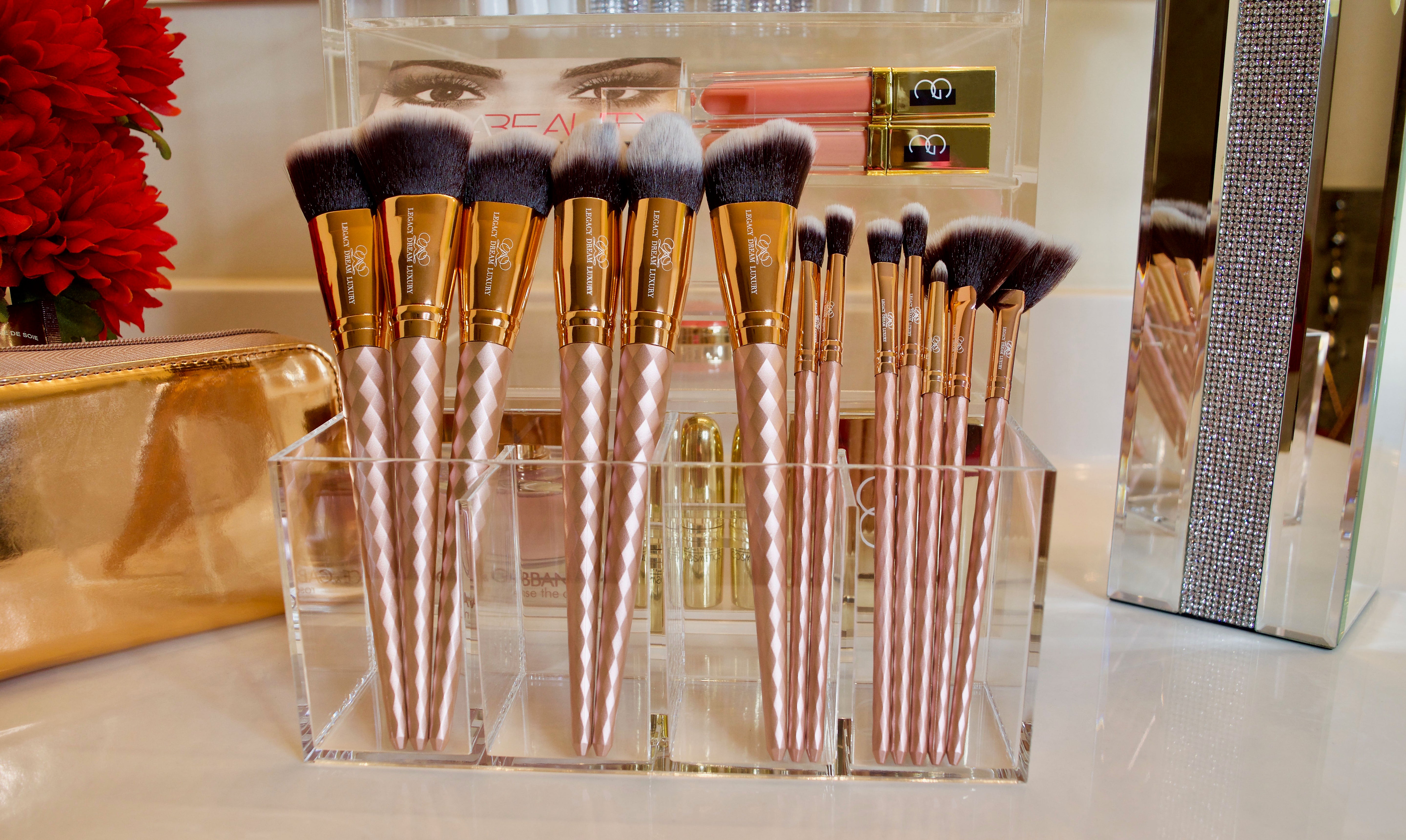 The Flawless Blending Brush Set - 8 Luxury Brushes & Makeup Bag